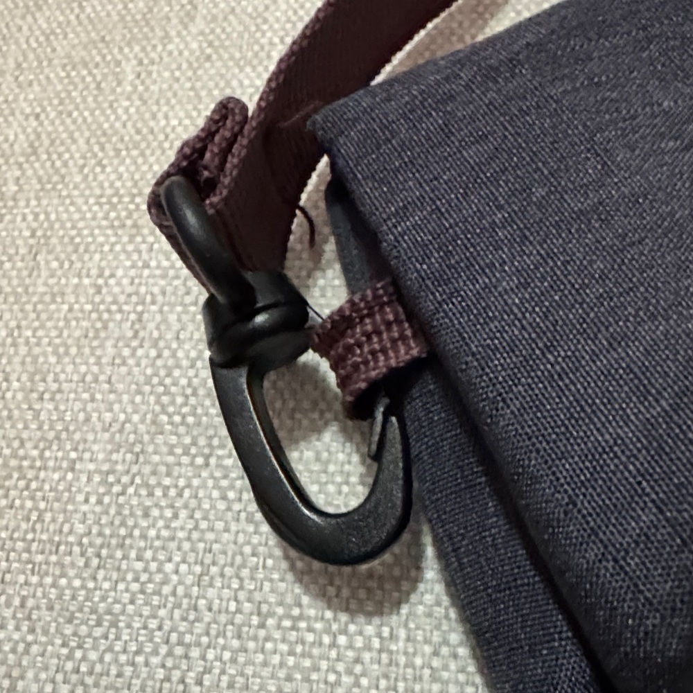 EUC Outdoor Products Brand Convertible Crossbody/Belt Bag-Navy/Purple-Nylon - Picture 4 of 16